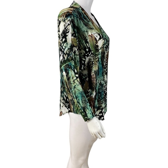 Women’s Green Full Zip Long Sleeve Blouse
New - Picture 6 of 6